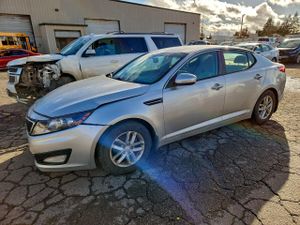 Kia Optima LX 2.4L 4 2013