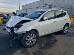 Nissan Rogue S 2.5L 4 2012