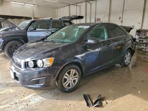 Chevrolet Aveo (Sonic) LT 1.8L 4 2015