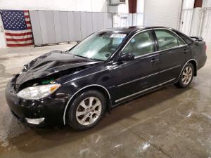 Toyota Camry LE 3.0L 6 2005