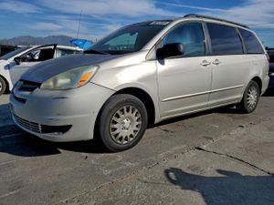 Toyota Sienna CE 3.3L 6 2005