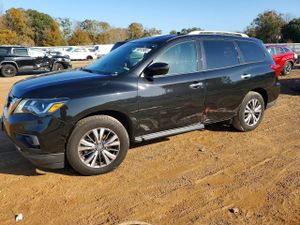 Nissan Pathfinder S 3.5L 6 2019