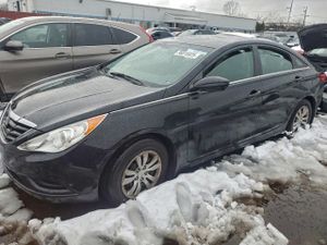 Hyundai Sonata GLS 2.4L 4 2013