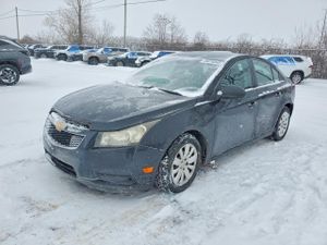 Chevrolet Cruze LS 1.8L 4 2011