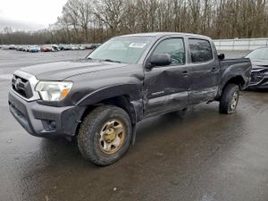 Toyota Tacoma DOUBLE CAB 2.7L 4 2013