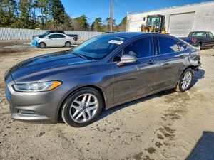 Ford Fusion SE 1.6L 4 2013