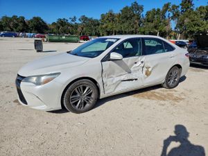 Toyota Camry LE 2.5L 4 2015