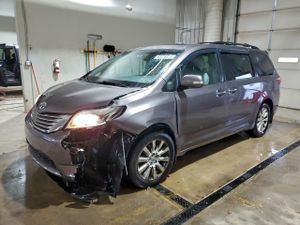 Toyota Sienna XLE 3.5L 6 2015