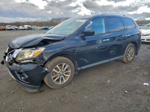 Nissan Pathfinder S 3.5L 6 2014