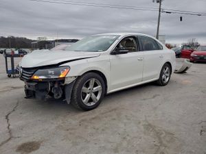Volkswagen Passat S 1.8L 4 2014