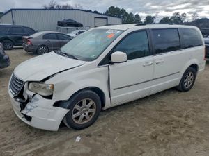 Chrysler Town & Country TOURING 3.8L 6 2010
