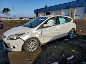 Ford Focus TITANIUM 2.0L 4 2013