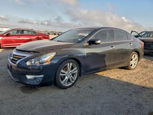 Nissan Altima 3.5S 3.5L 6 2013