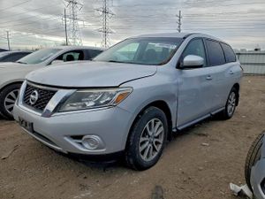 Nissan Pathfinder S 3.5L 6 2013