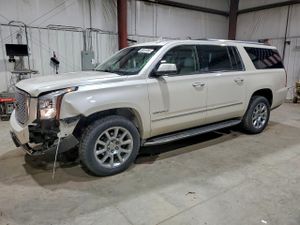 GMC Yukon DENALI 6.2L 8 2015
