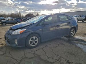 Toyota Prius 1.8L 4 2013