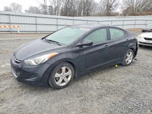 Hyundai Elantra GLS 1.8L 4 2013