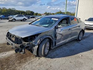 Hyundai Sonata SE 2.4L 4 2015