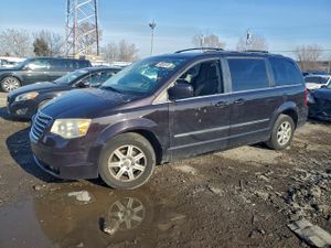 Chrysler Town & Country TOURING 3.8L 6 2010