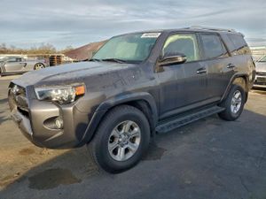 Toyota 4Runner SR5 4.0L 6 2015