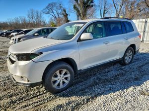 Toyota Highlander BASE 2.7L 4 2013
