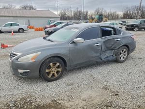 Nissan Altima 2.5 2.5L 4 2015