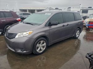 Toyota Sienna 3.5L 6 2013