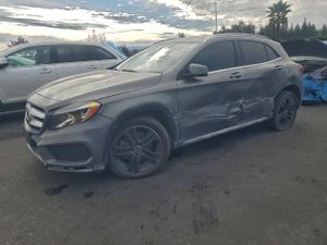 Mercedes-Benz GLA 250 4MATIC 2.0L 4 2015