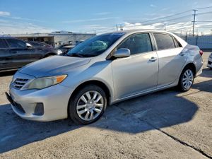 Toyota Corolla BASE 1.8L 4 2013