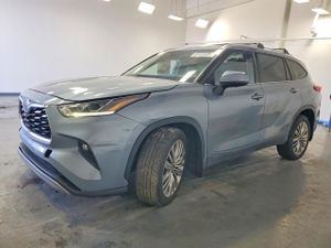 Toyota Highlander L 2.4L 4 2023