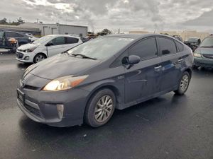 Toyota Prius 1.8L 4 2014