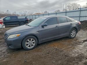 Toyota Camry BASE 2.5L 4 2011