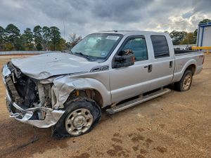 Ford F-250 SUPER DUTY 6.2L 8 2015
