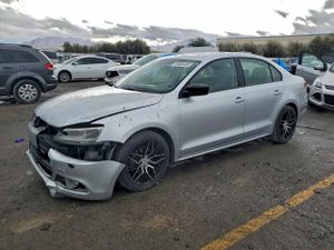 Volkswagen Jetta BASE 2.0L 4 2014