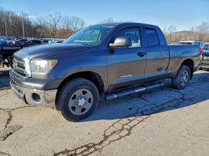 Toyota Tundra DOUBLE CAB SR5 4.6L 8 2013