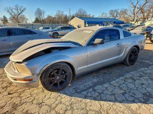 Ford Mustang 4.0L 6 2005