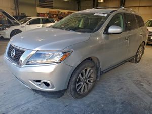 Nissan Pathfinder S 3.5L 6 2014