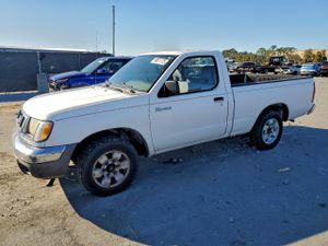 Nissan Frontier XE 2.4L 4 2000