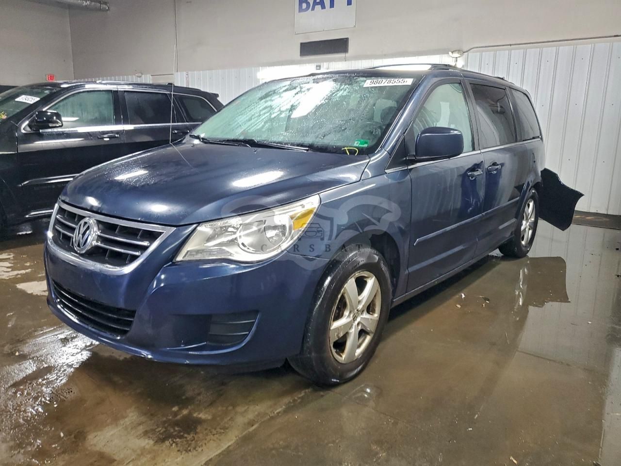 Volkswagen Routan SEL 4.0L 6 2009