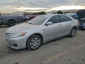 Toyota Camry BASE 2.5L 4 2010