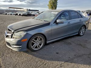 Mercedes-Benz C 250 1.8L 4 2012