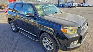 Toyota 4Runner SR5 4.0L 6 2011