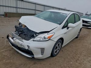 Toyota Prius 1.8L 4 2013