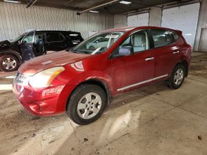 Nissan Rogue S 2.5L 4 2013