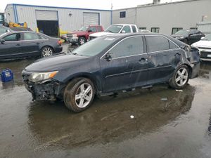 Toyota Camry BASE 2.5L 4 2012