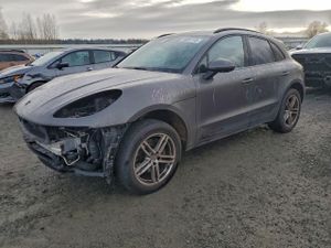 Porsche Macan 2.0L 4 2018