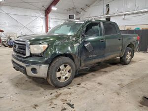 Toyota Tundra CREWMAX SR5 5.7L 8 2010