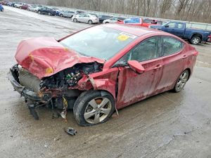 Hyundai Elantra GLS 1.8L 4 2013