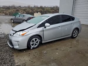 Toyota Prius 1.8L 4 2012