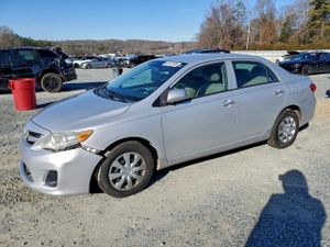 Toyota Corolla BASE 1.8L 4 2013